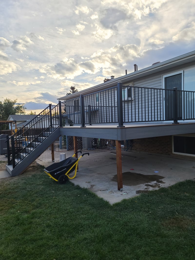 Wraparound custom deck with built-in bench seating
