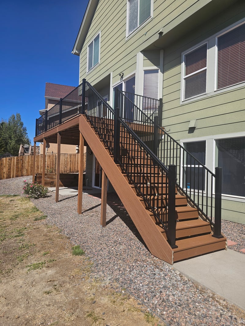 Wraparound custom deck with built-in bench seating