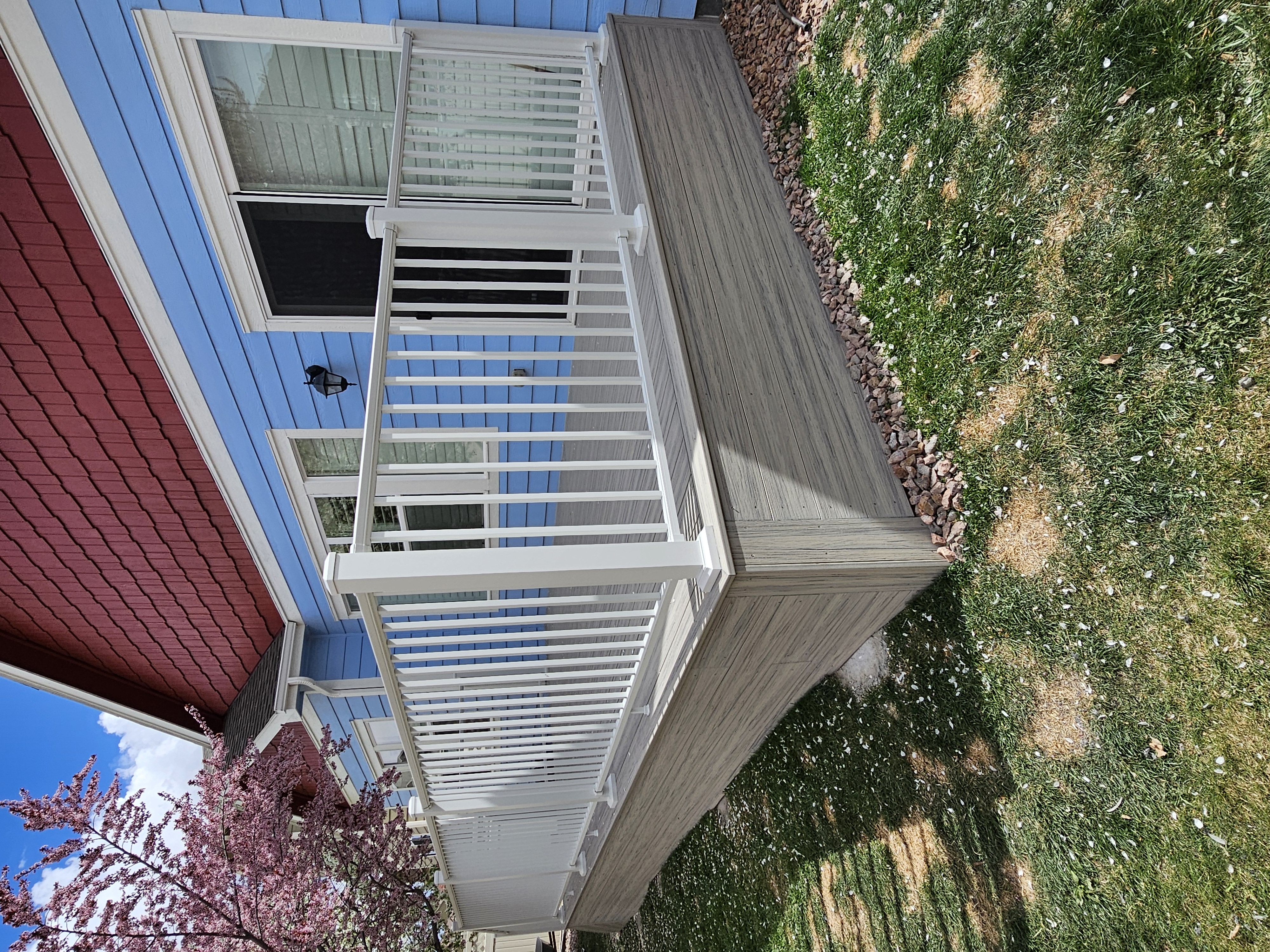 Wraparound custom deck with built-in bench seating